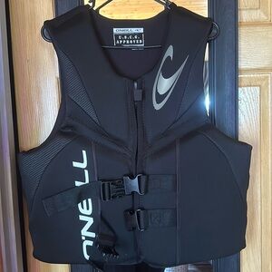 Adult large O’Neill life jacket